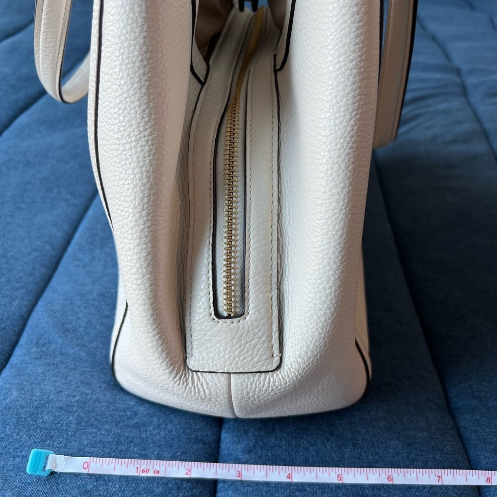 Coach Cream Leather Bag - Picture 15 of 16